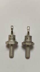 1N3993 DO-4 3.9V 10W METAL VİDALI KATOT ZENER DİYOT - 