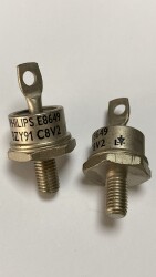 BZY91C8V2 DO-5 8.2V 100W METAL VİDALI KATOT ZENER DİYOT - PHILIPS - 