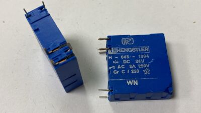 H-048-1004 24VDC 8A 250VAC 5 PİN RÖLE - HENGSTLER - 1