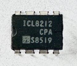 ICL8212CPA INTERSIL DIP-8 Programlanabilir Voltaj Dedektörü - 