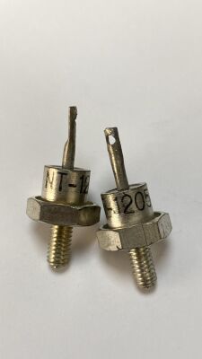NT-1205 5.6V 15W METAL VİDALI DİYOT - 1