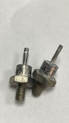 NT-4231 30V 20W METAL VİDALI ANOT ZENER DİYOT - 