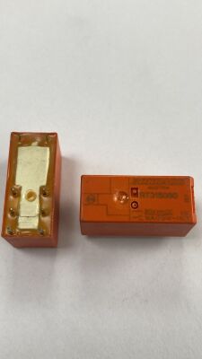 RT315080 80V 16A 8 PİN SCHRACK RÖLE - 1